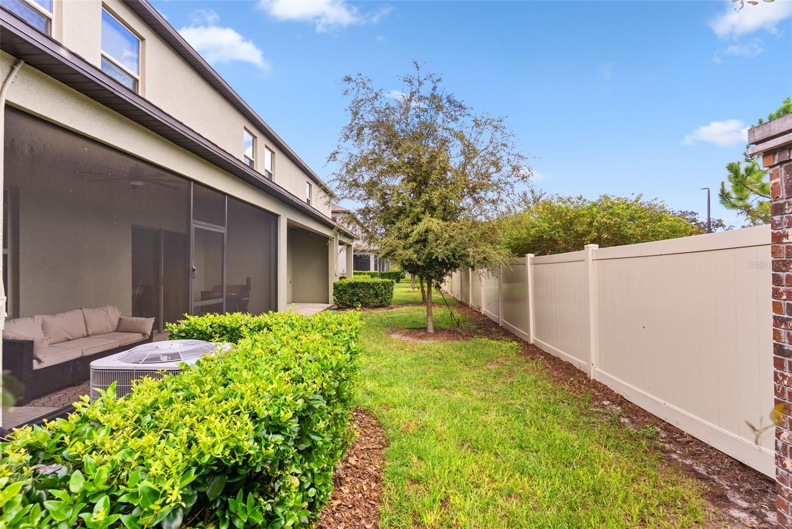 21846 LYONIA LN — photo 33
