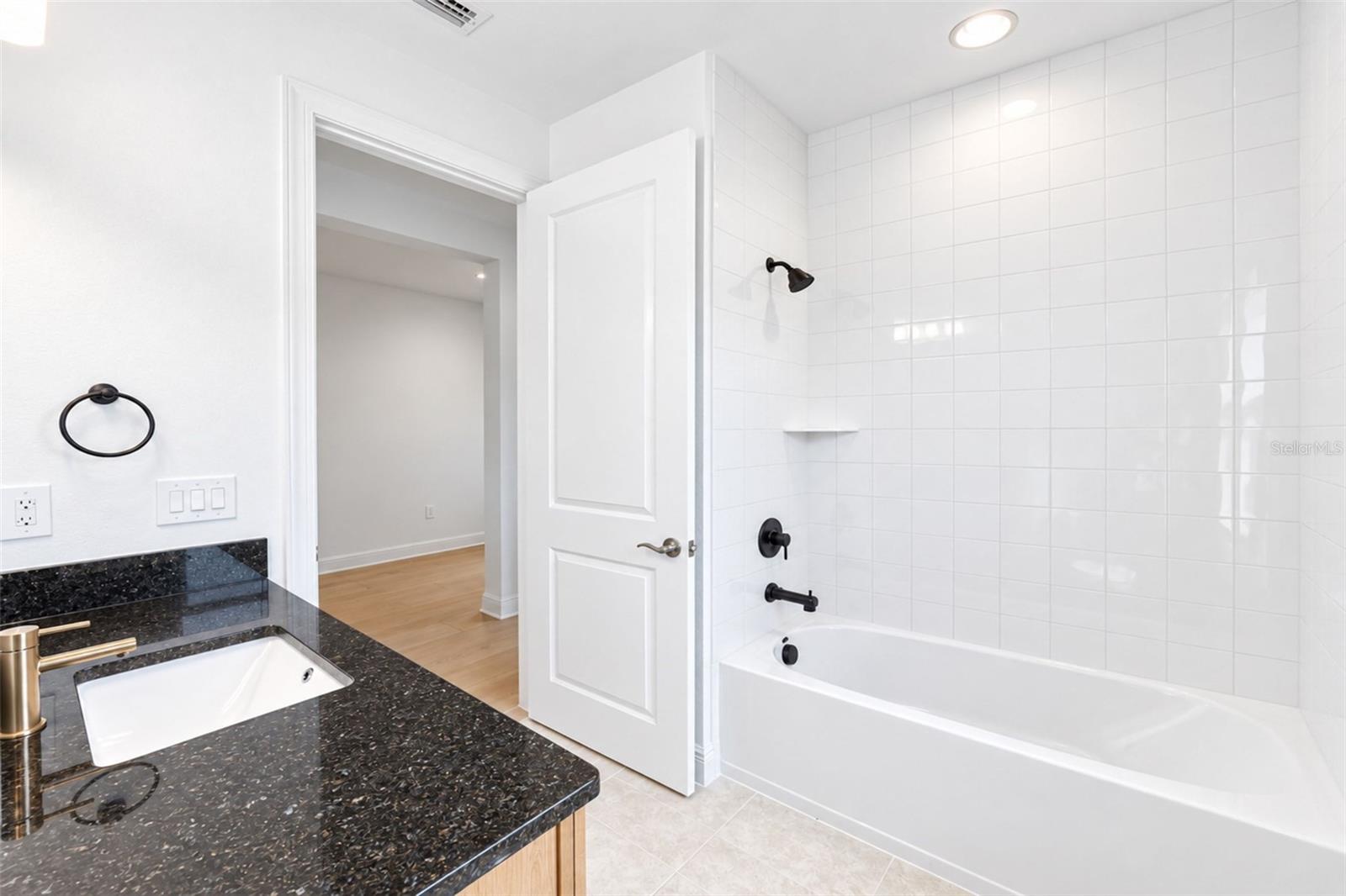 237 VISTERA BLVD — photo 40