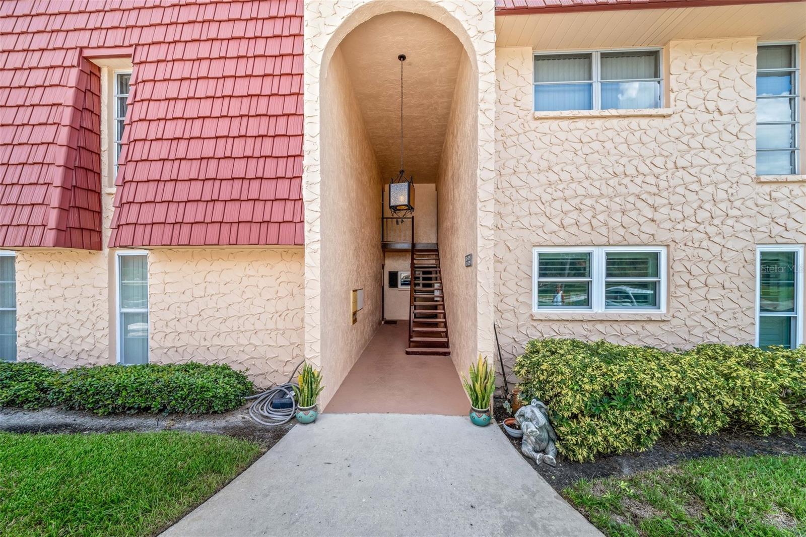223 BUTTONWOOD CIR #223 — photo 5