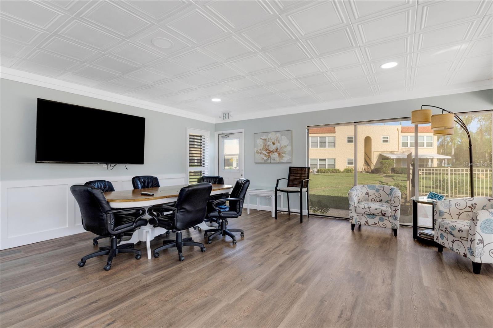 223 BUTTONWOOD CIR #223 — photo 24