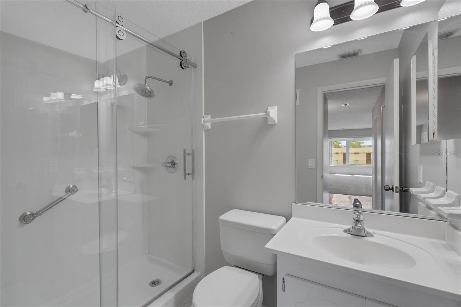223 BUTTONWOOD CIR #223 — photo 18