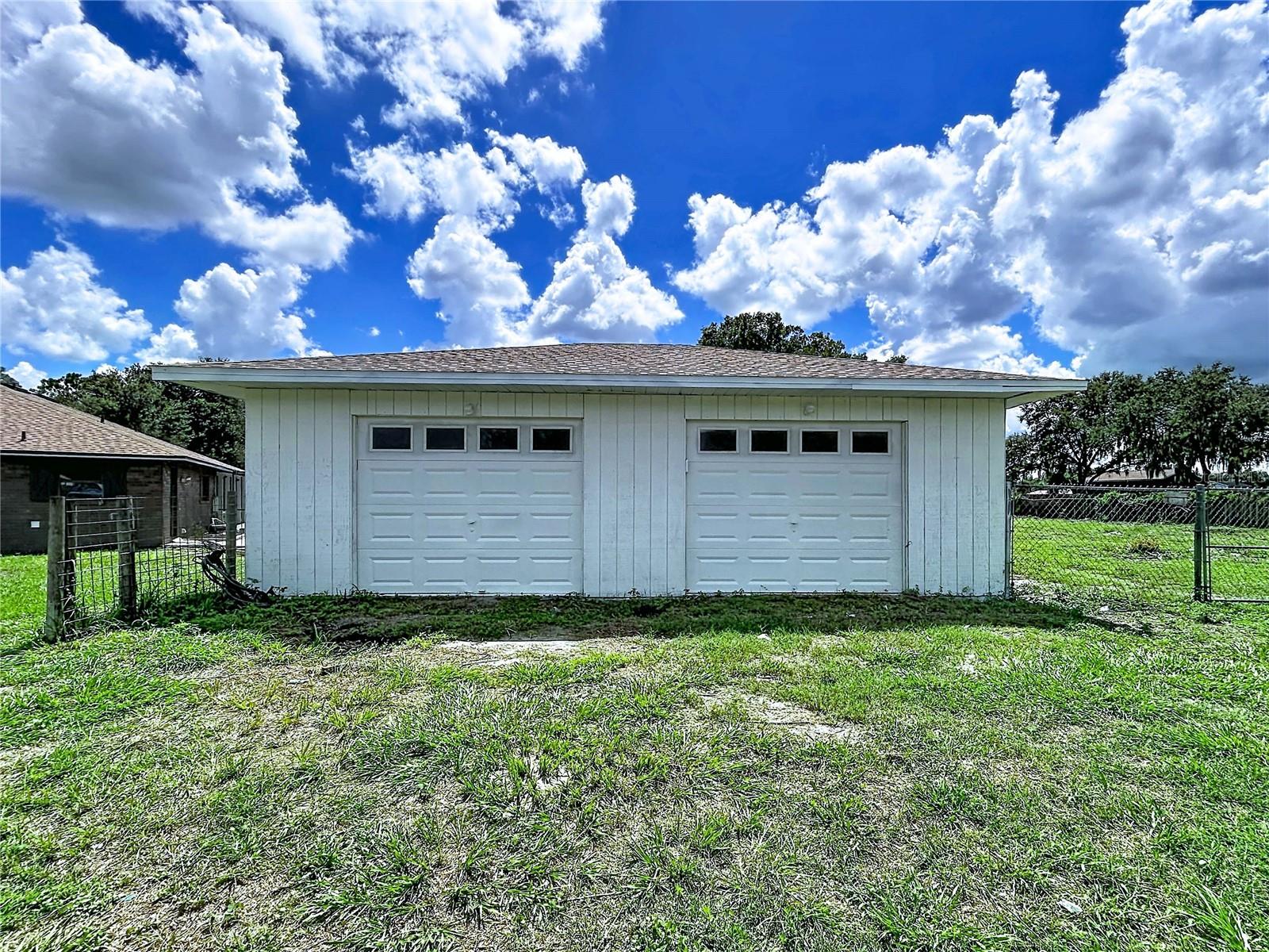 4129 FOX RIDGE BLVD — photo 3