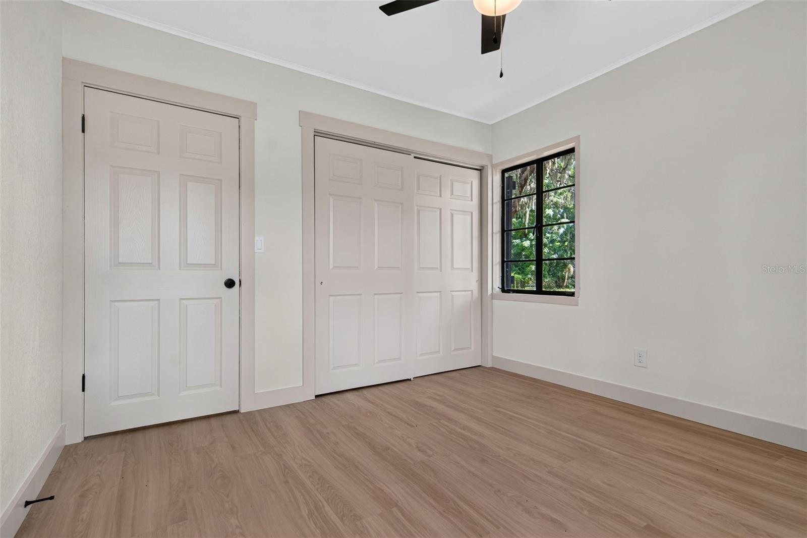 209 S SAINT CLOUD AVE — photo 36