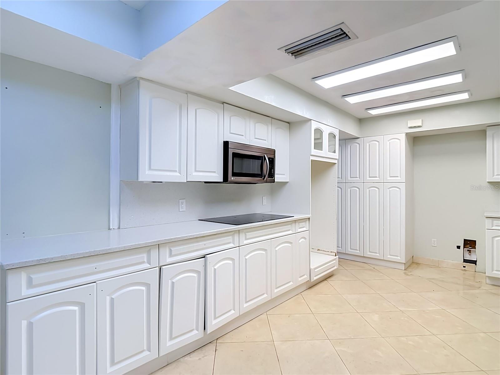 4608 APPLE RIDGE LN — photo 23