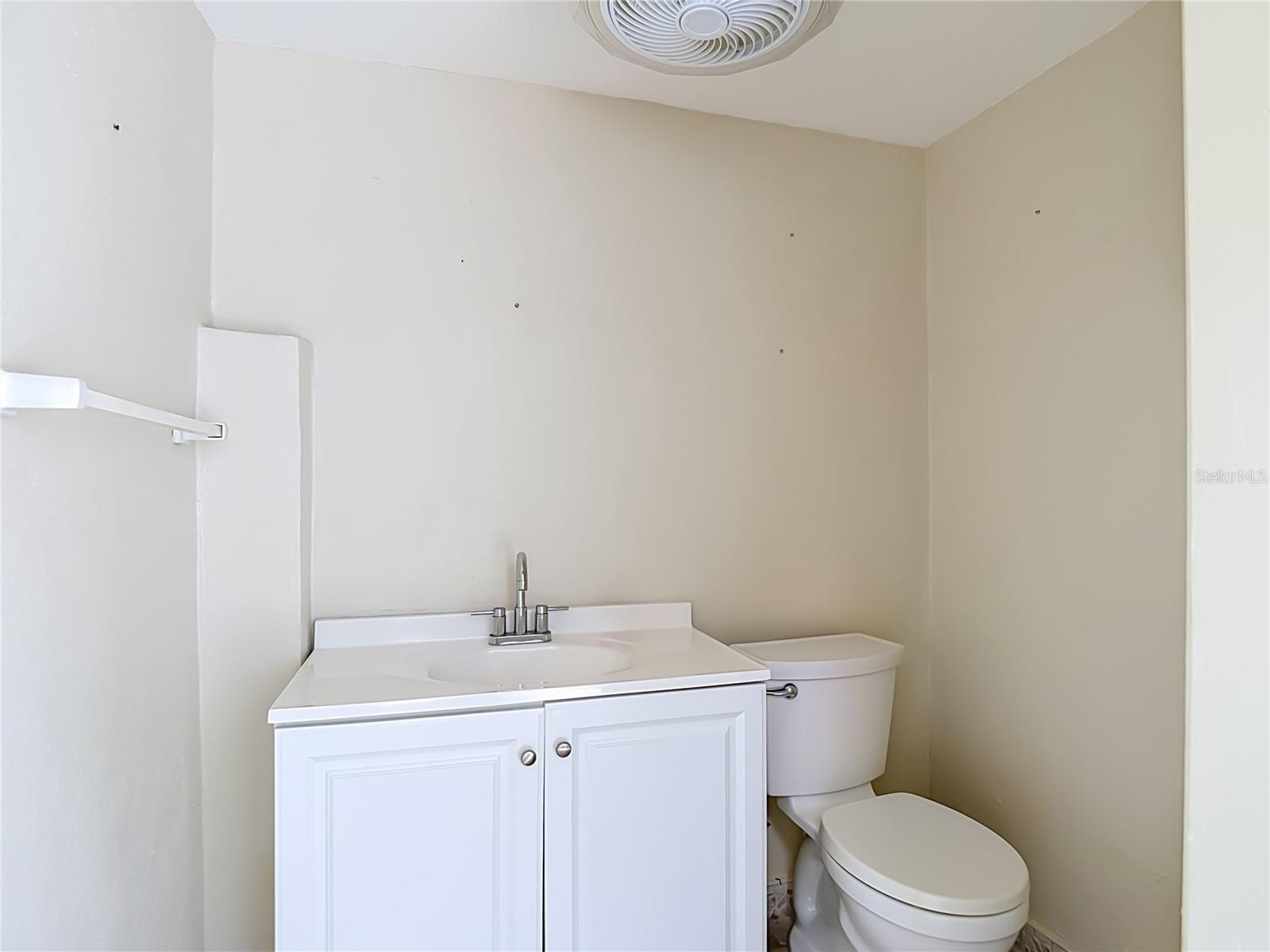 4608 APPLE RIDGE LN — photo 42