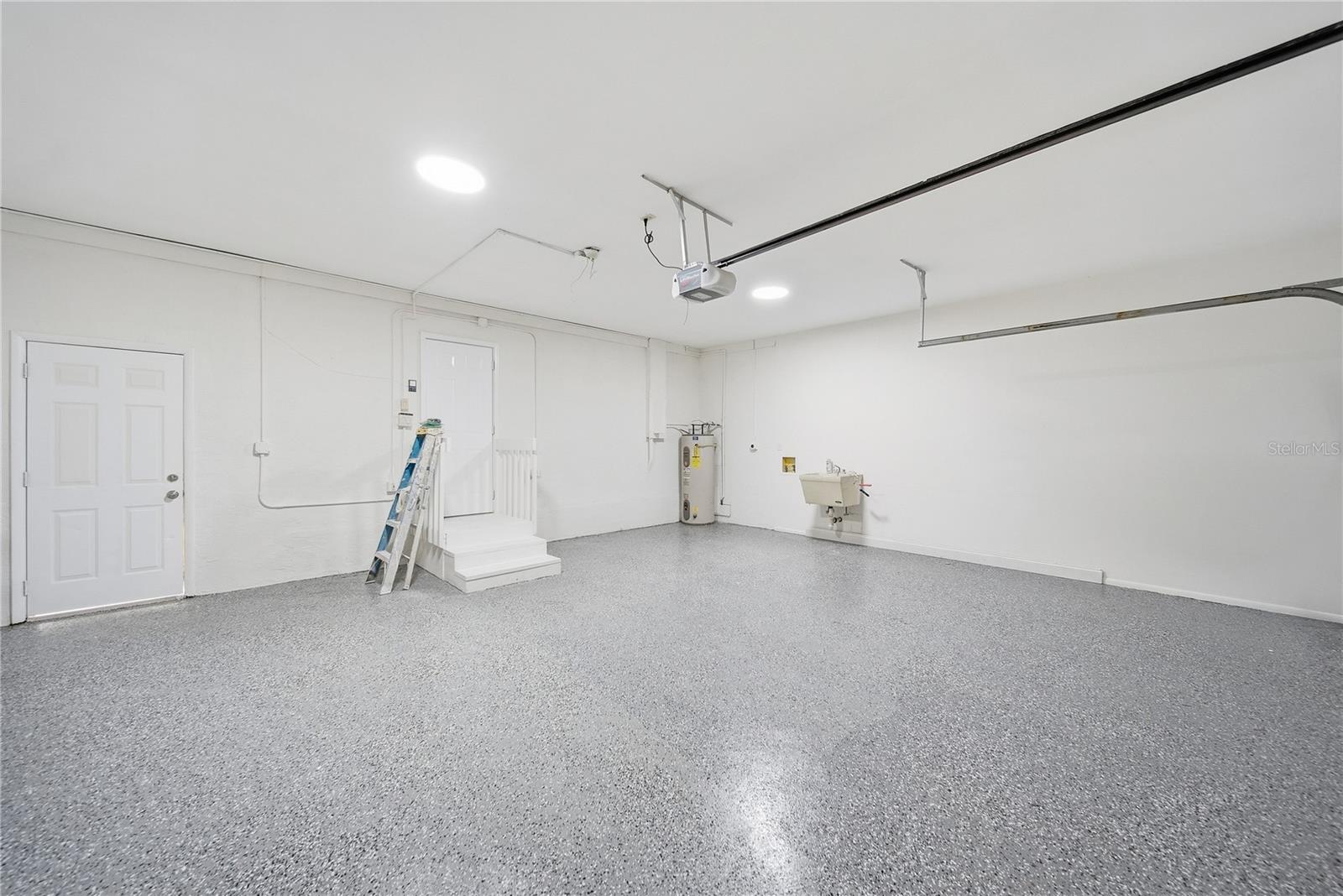 6203 COURTSIDE DR #21 — photo 41