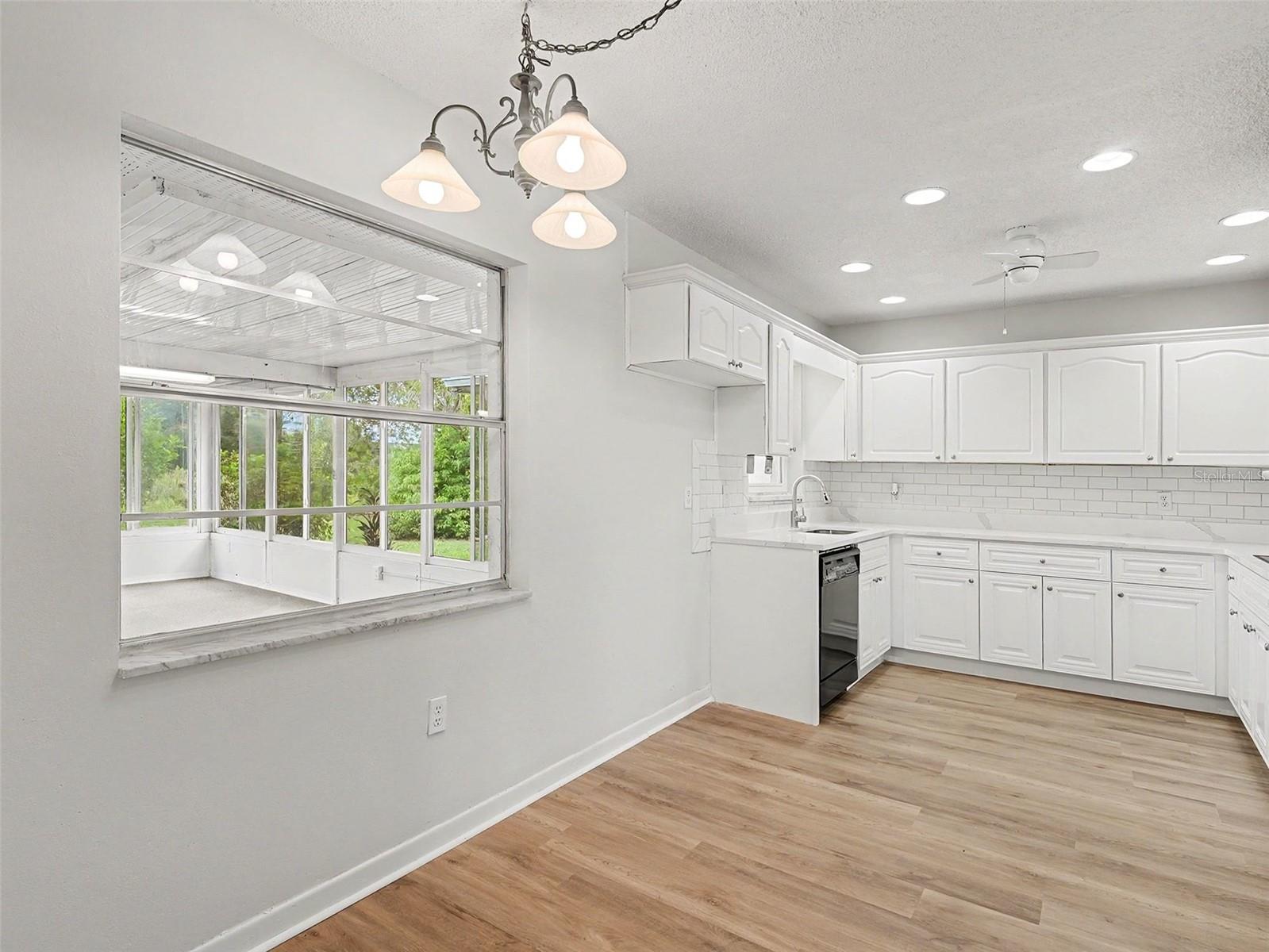 1513 NEW BEDFORD DR — photo 13