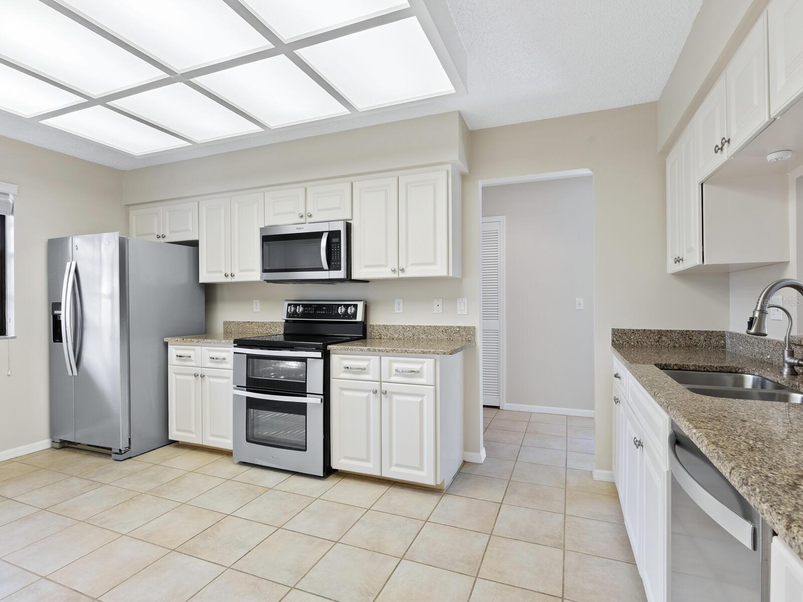 4372 TRAILS DR #15-1 — photo 5