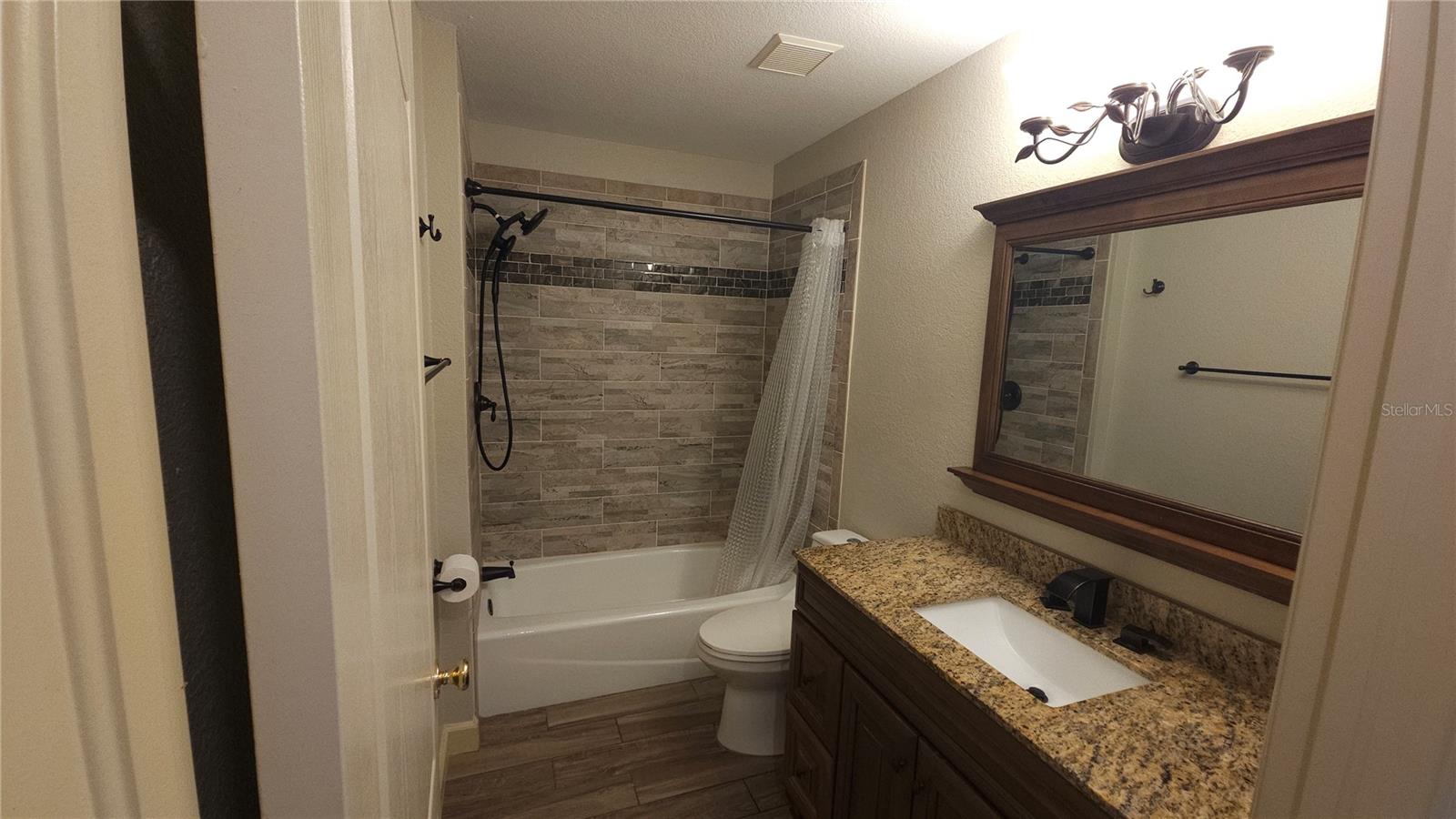 8722 ATMORE AVE — photo 10