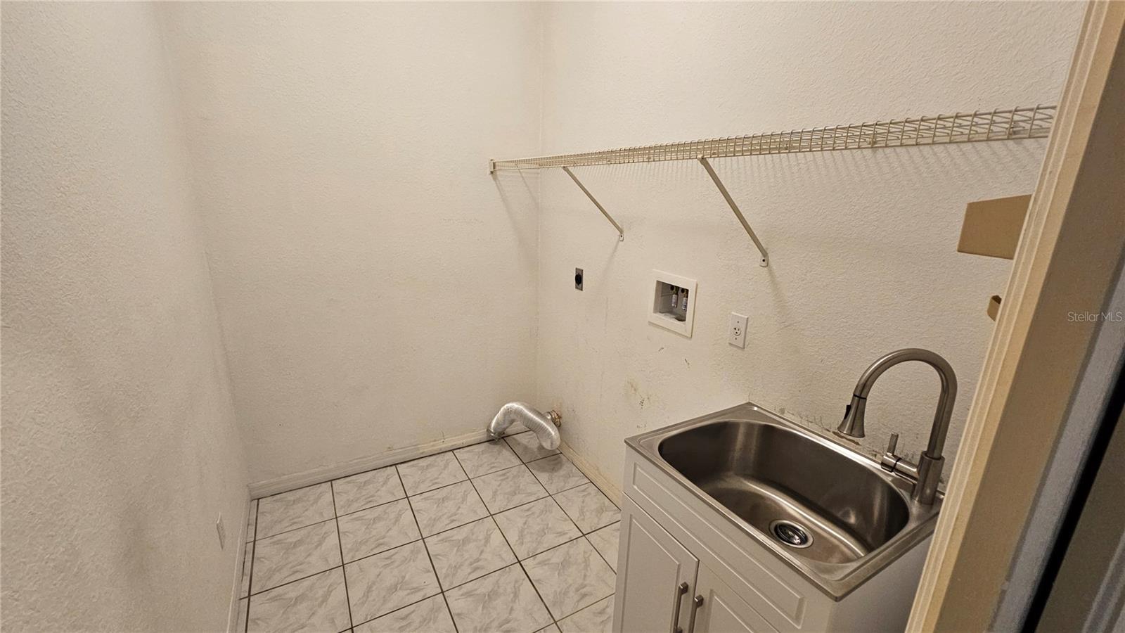 8722 ATMORE AVE — photo 22