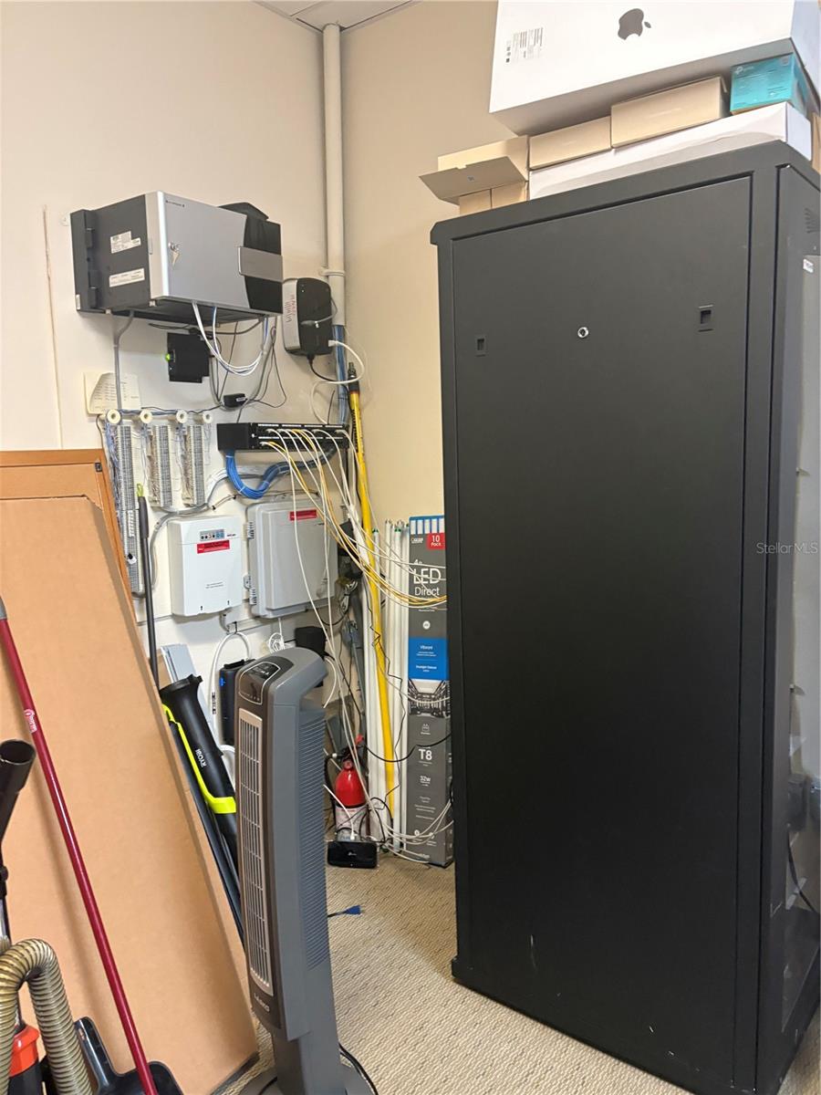 200 W BAY DR — photo 26