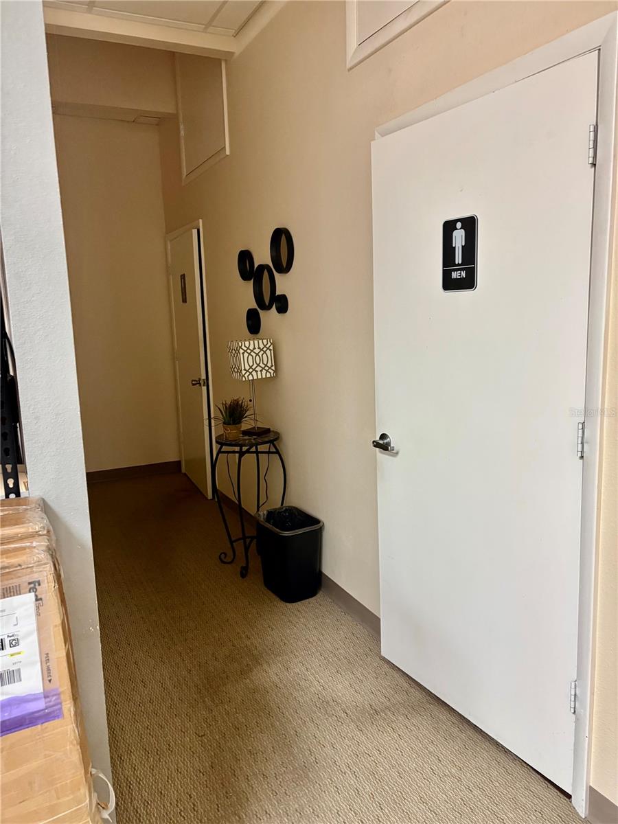 200 W BAY DR — photo 9