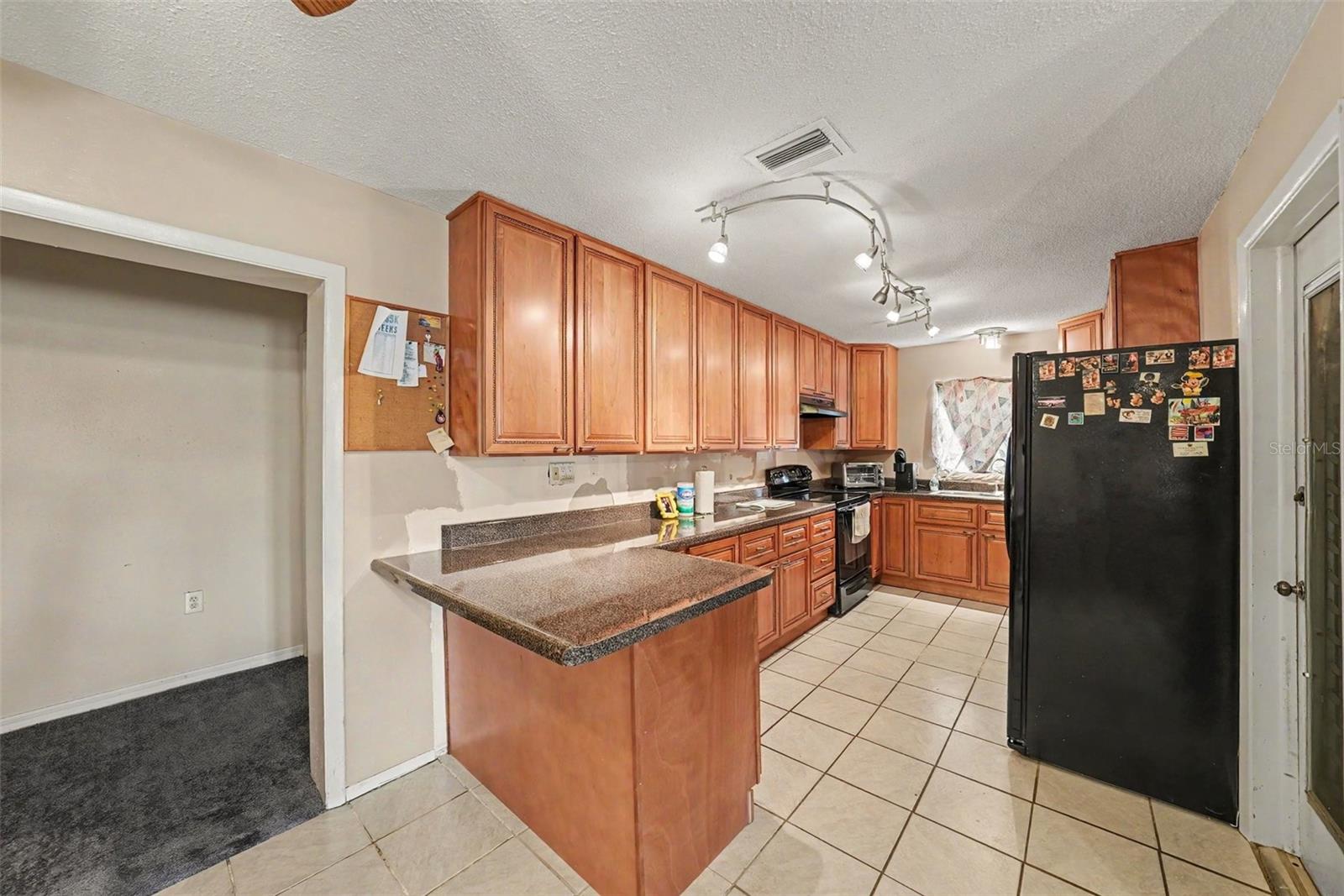 8130 MONARCH DR — photo 4