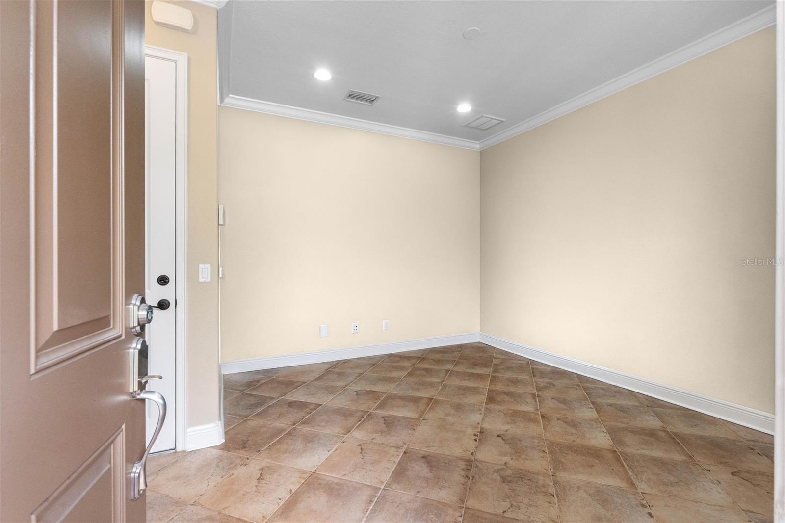 4815 YACHT CLUB DR #103 — photo 5