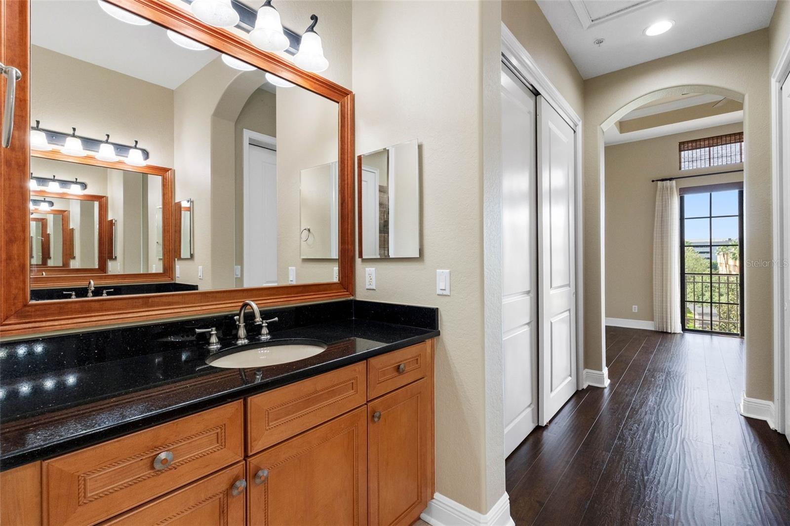 4815 YACHT CLUB DR #103 — photo 41
