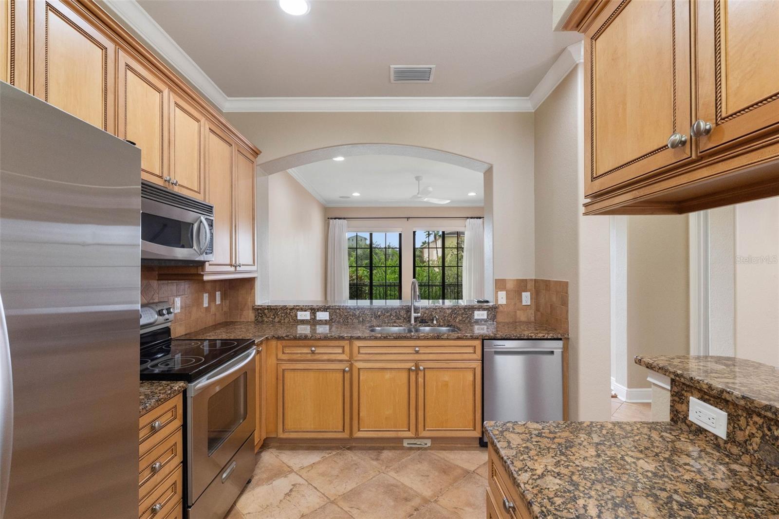 4815 YACHT CLUB DR #103 — photo 26