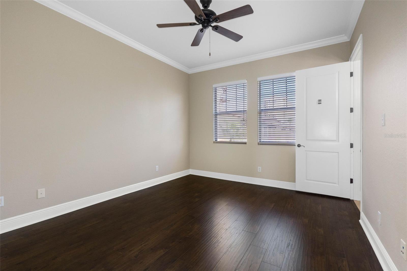 4815 YACHT CLUB DR #103 — photo 44