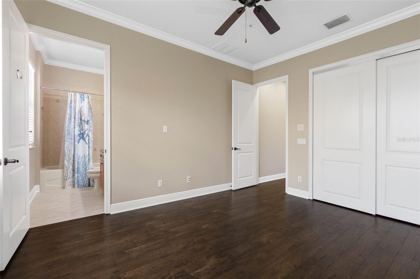 4815 YACHT CLUB DR #103 — photo 47