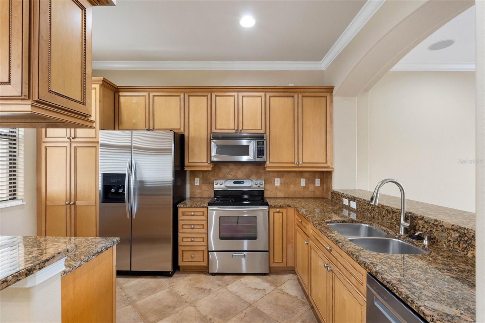 4815 YACHT CLUB DR #103 — photo 22