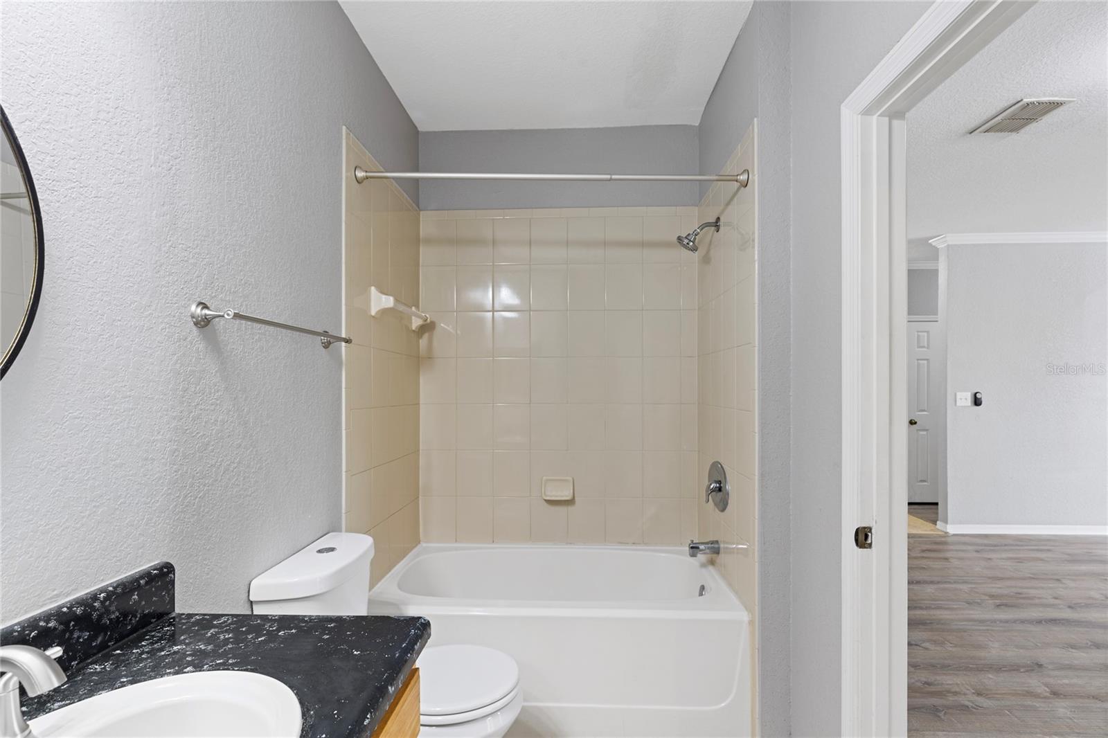 10105 COURTNEY OAKS CIR #203 — photo 17