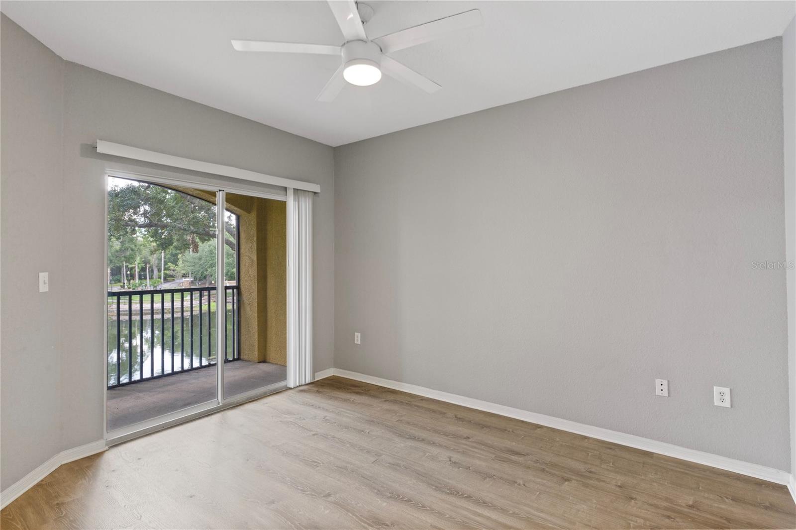10105 COURTNEY OAKS CIR #203 — photo 18