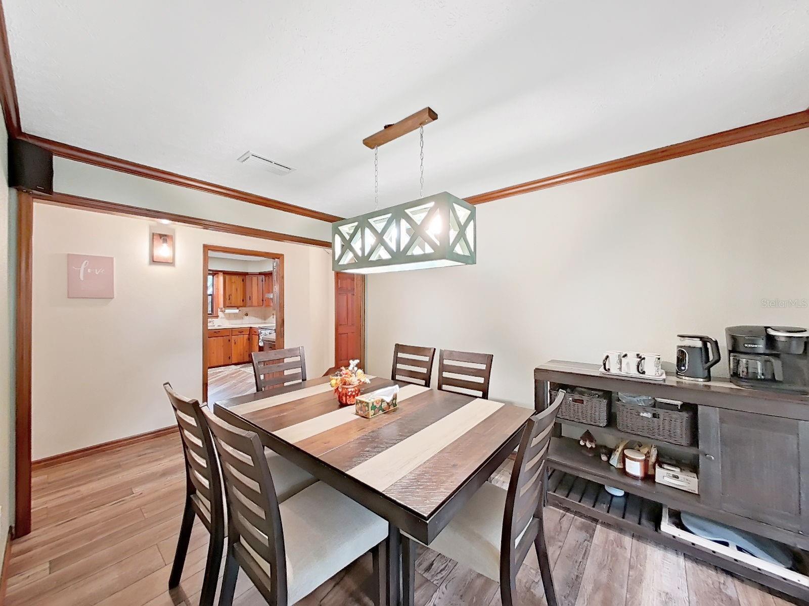 6075 COUNTRY CLUB RD — photo 27