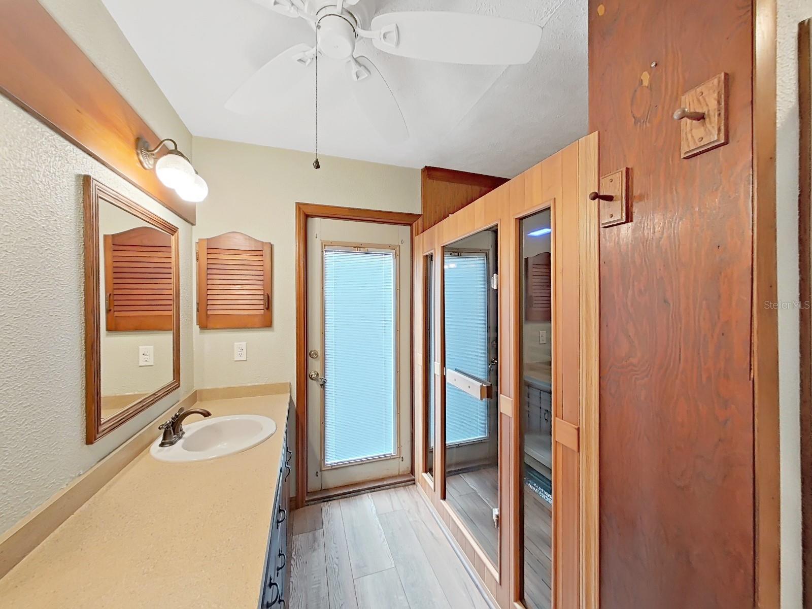 6075 COUNTRY CLUB RD — photo 41