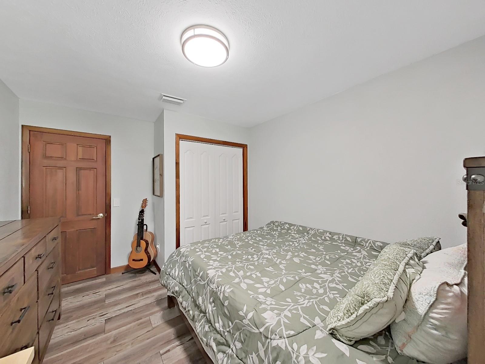 6075 COUNTRY CLUB RD — photo 36