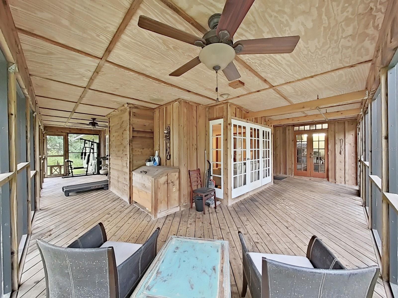 6075 COUNTRY CLUB RD — photo 15