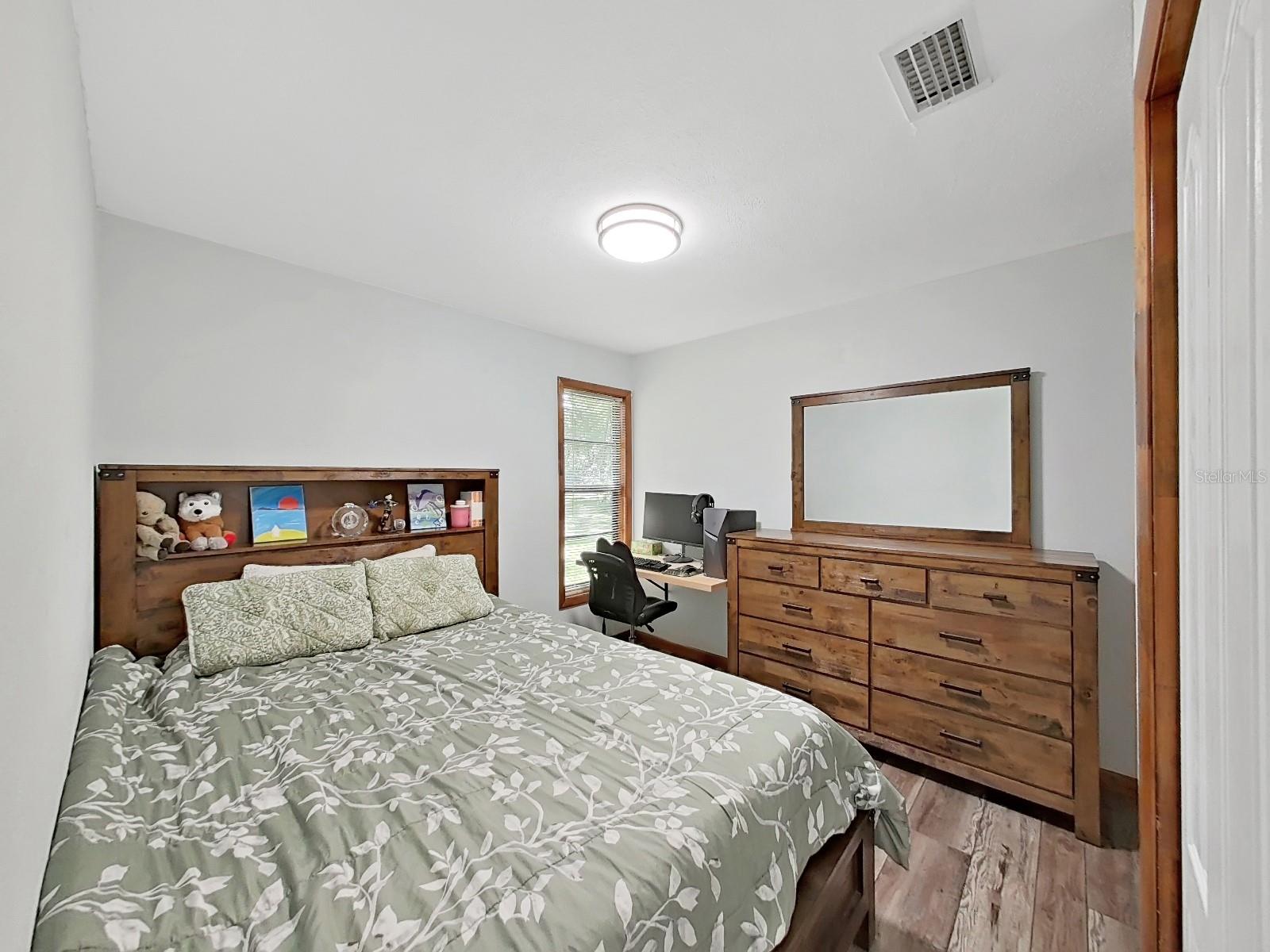6075 COUNTRY CLUB RD — photo 35