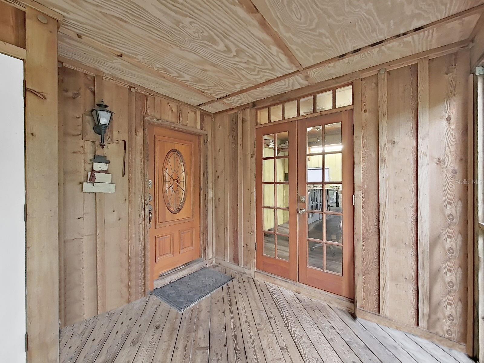 6075 COUNTRY CLUB RD — photo 17