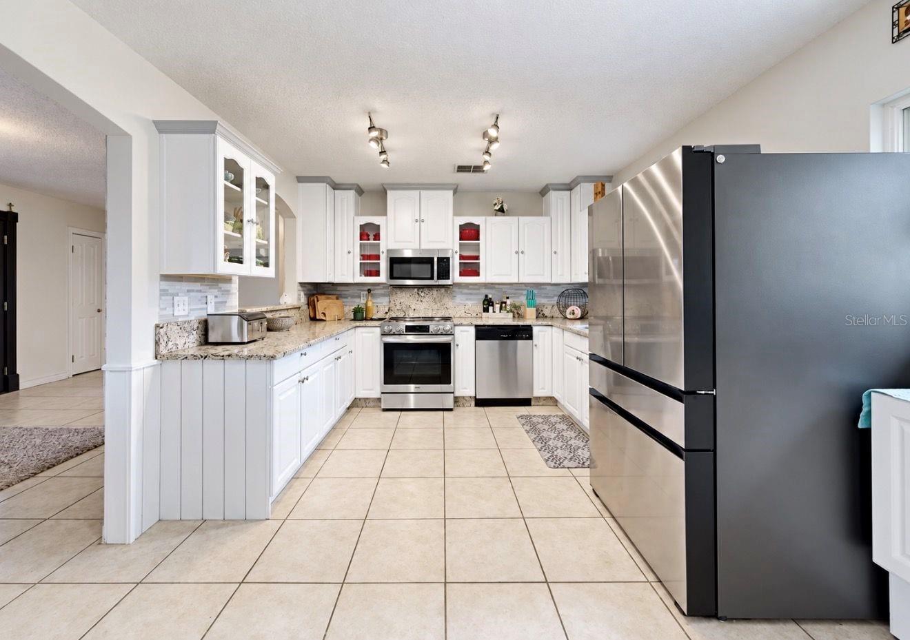 11004 RIVERVIEW DR — photo 24