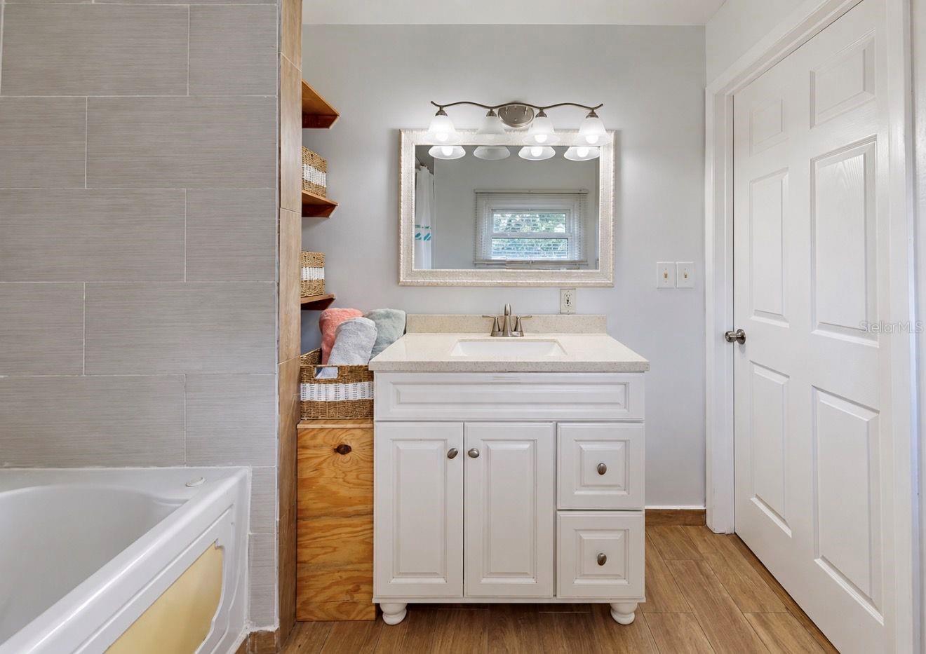 11004 RIVERVIEW DR — photo 41