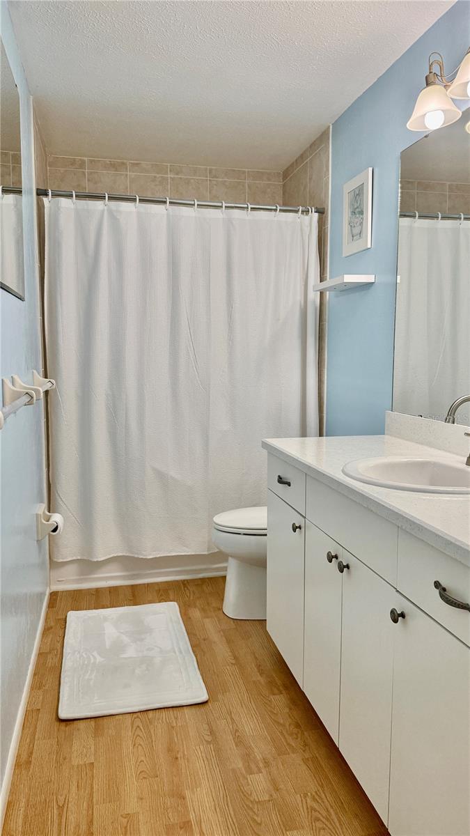 641 HANCOCK AVE — photo 9