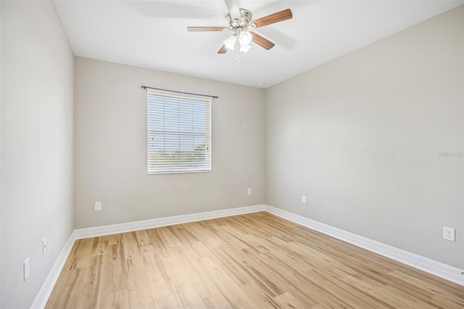 2589 GWYNHURST BLVD — photo 28