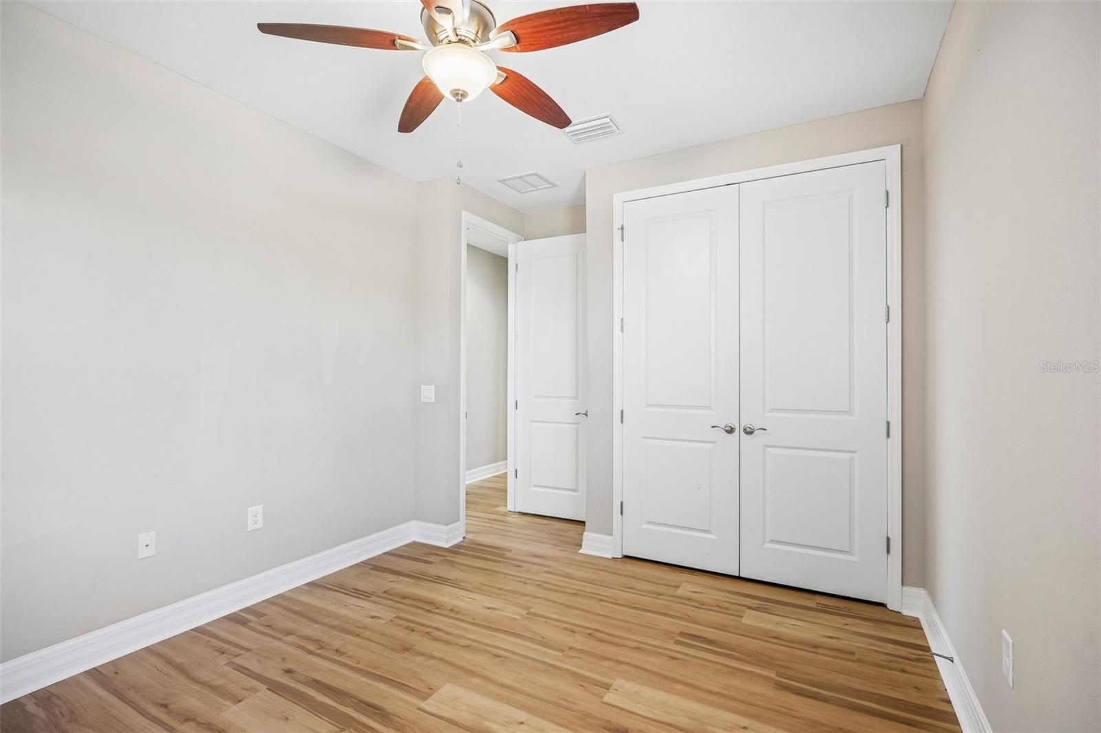 2589 GWYNHURST BLVD — photo 27