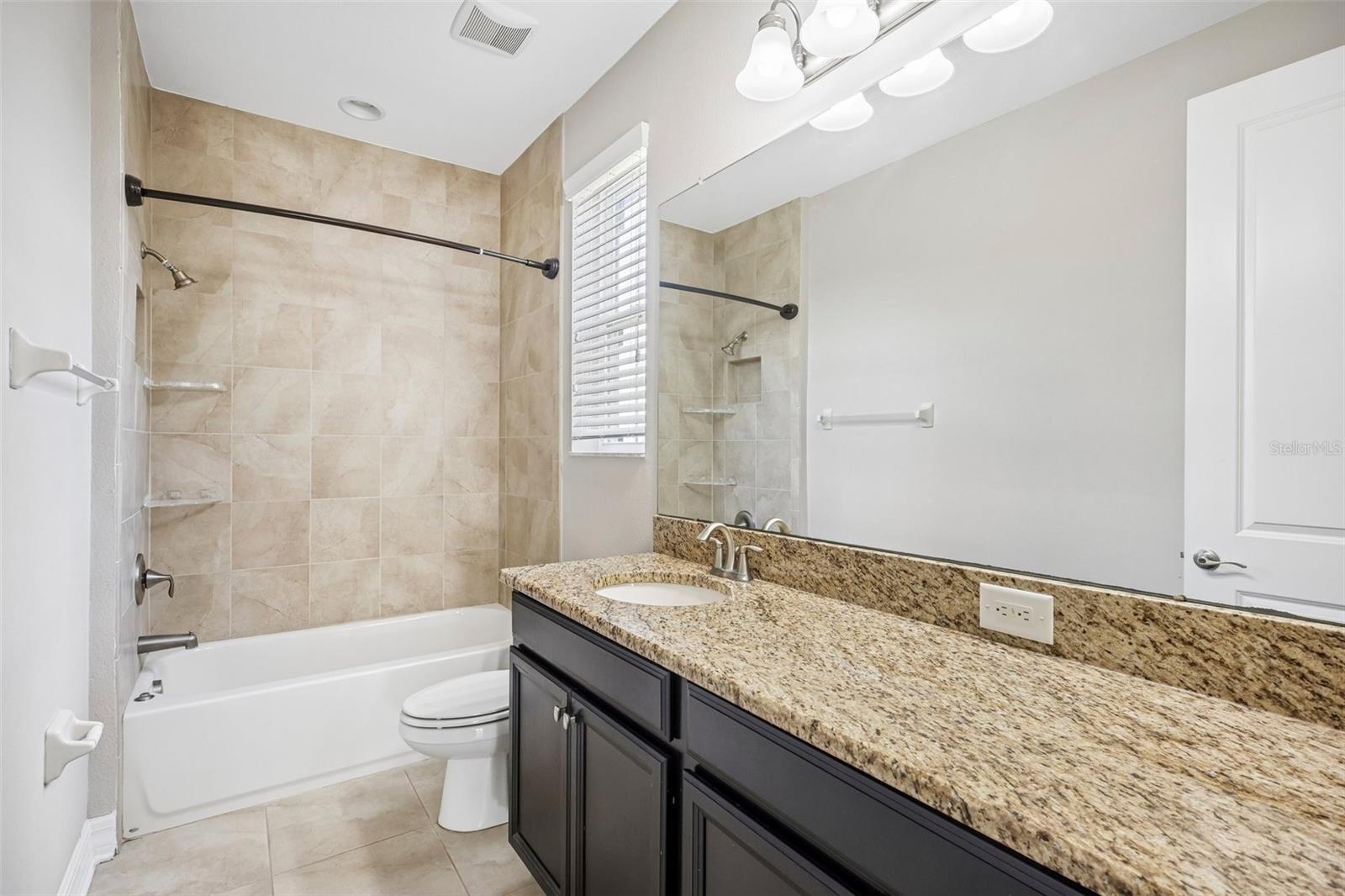 2589 GWYNHURST BLVD — photo 26