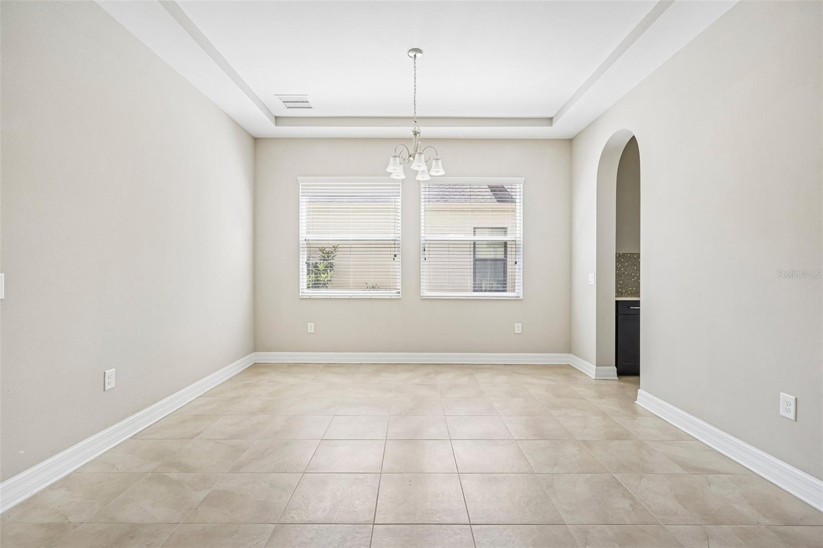 2589 GWYNHURST BLVD — photo 12