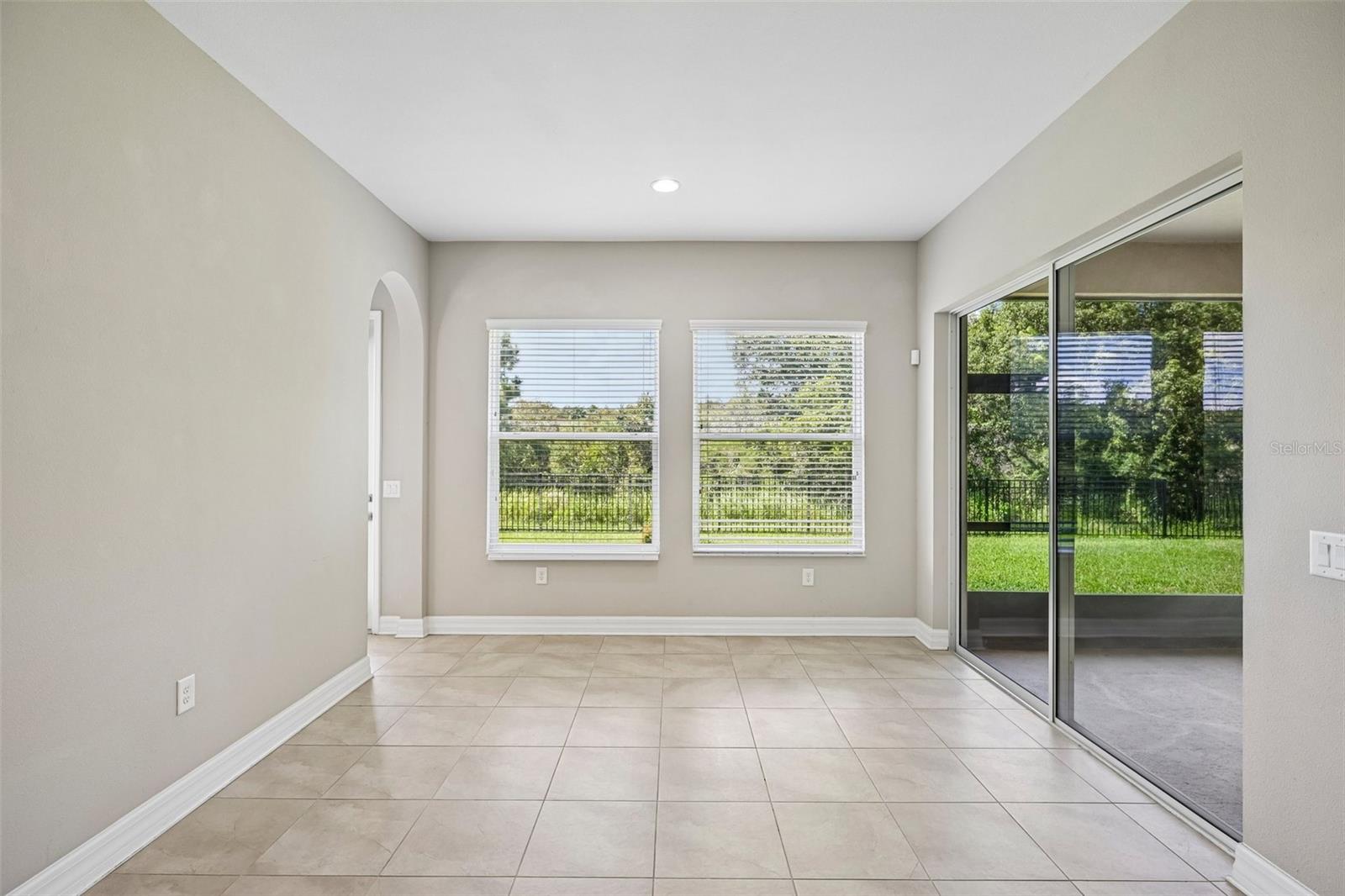 2589 GWYNHURST BLVD — photo 7