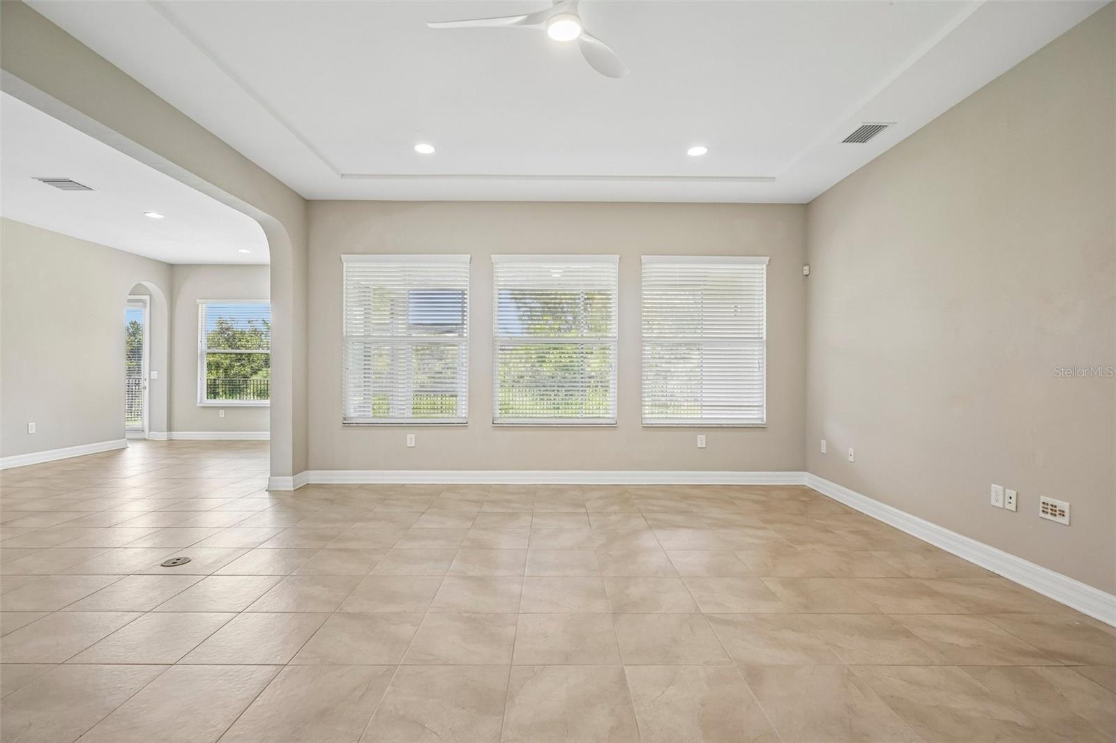 2589 GWYNHURST BLVD — photo 5