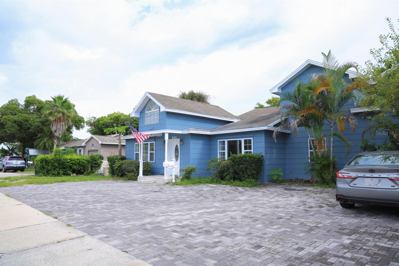 1655 DREW ST — photo 26