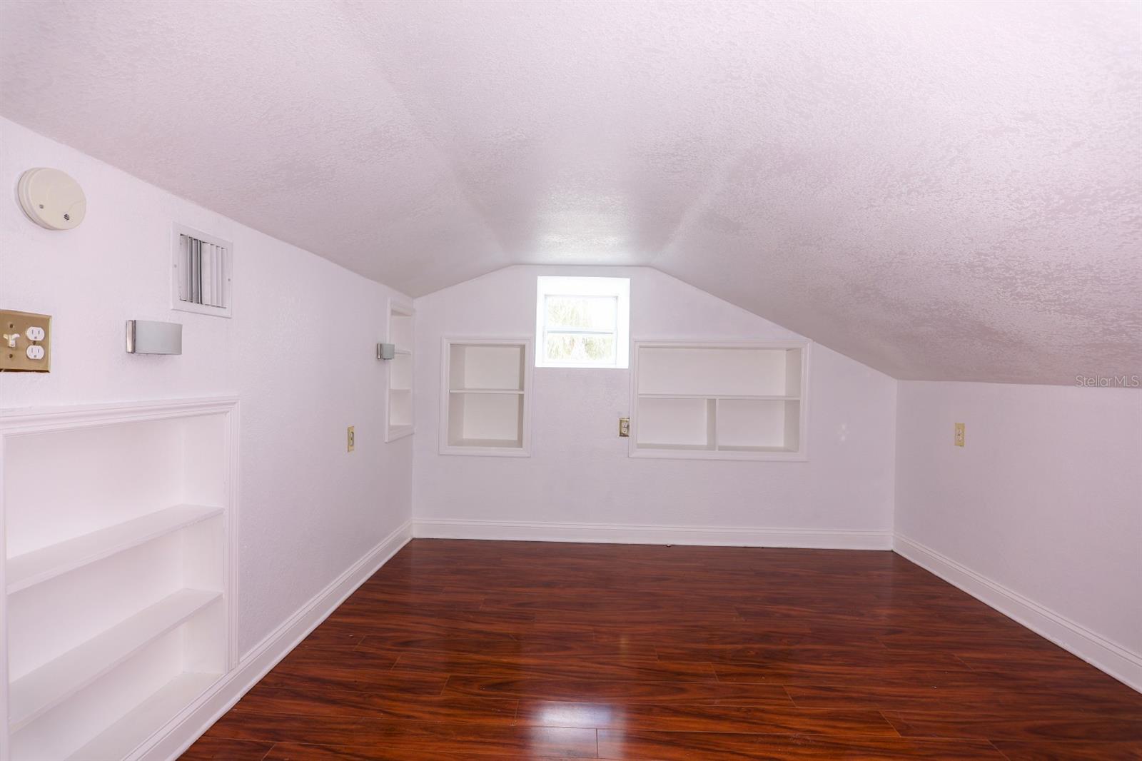 1655 DREW ST — photo 21
