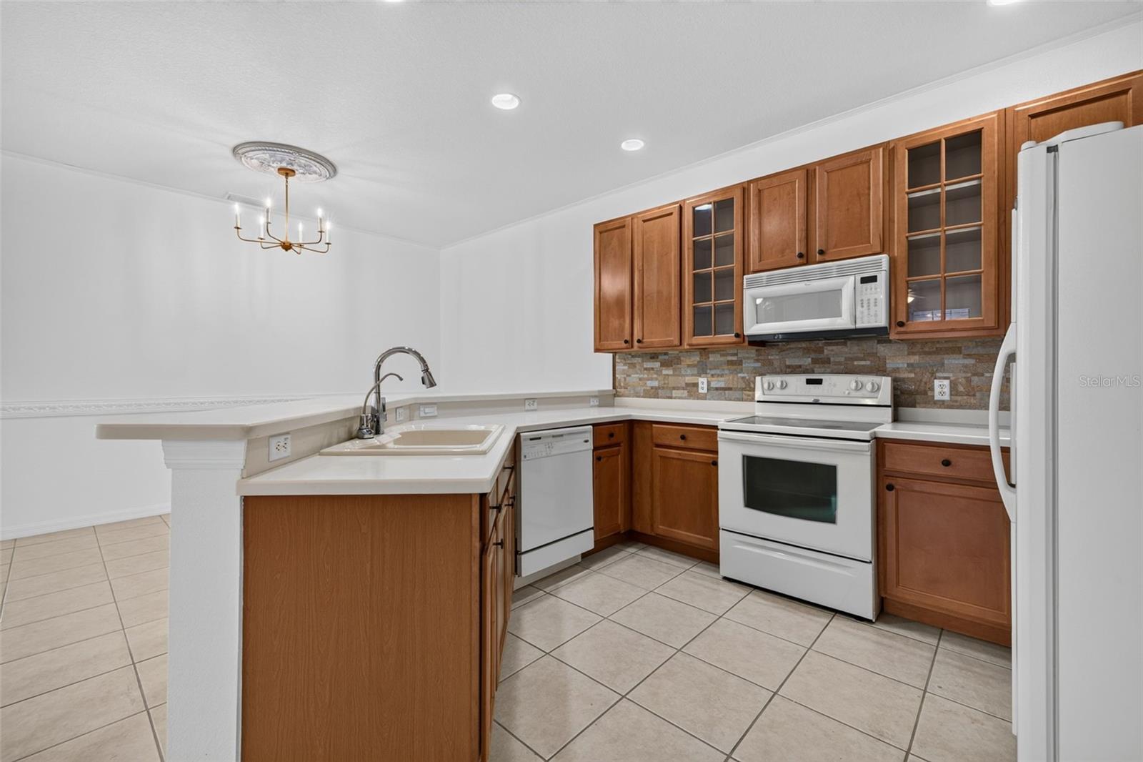 125 SHELL FALLS DR — photo 11