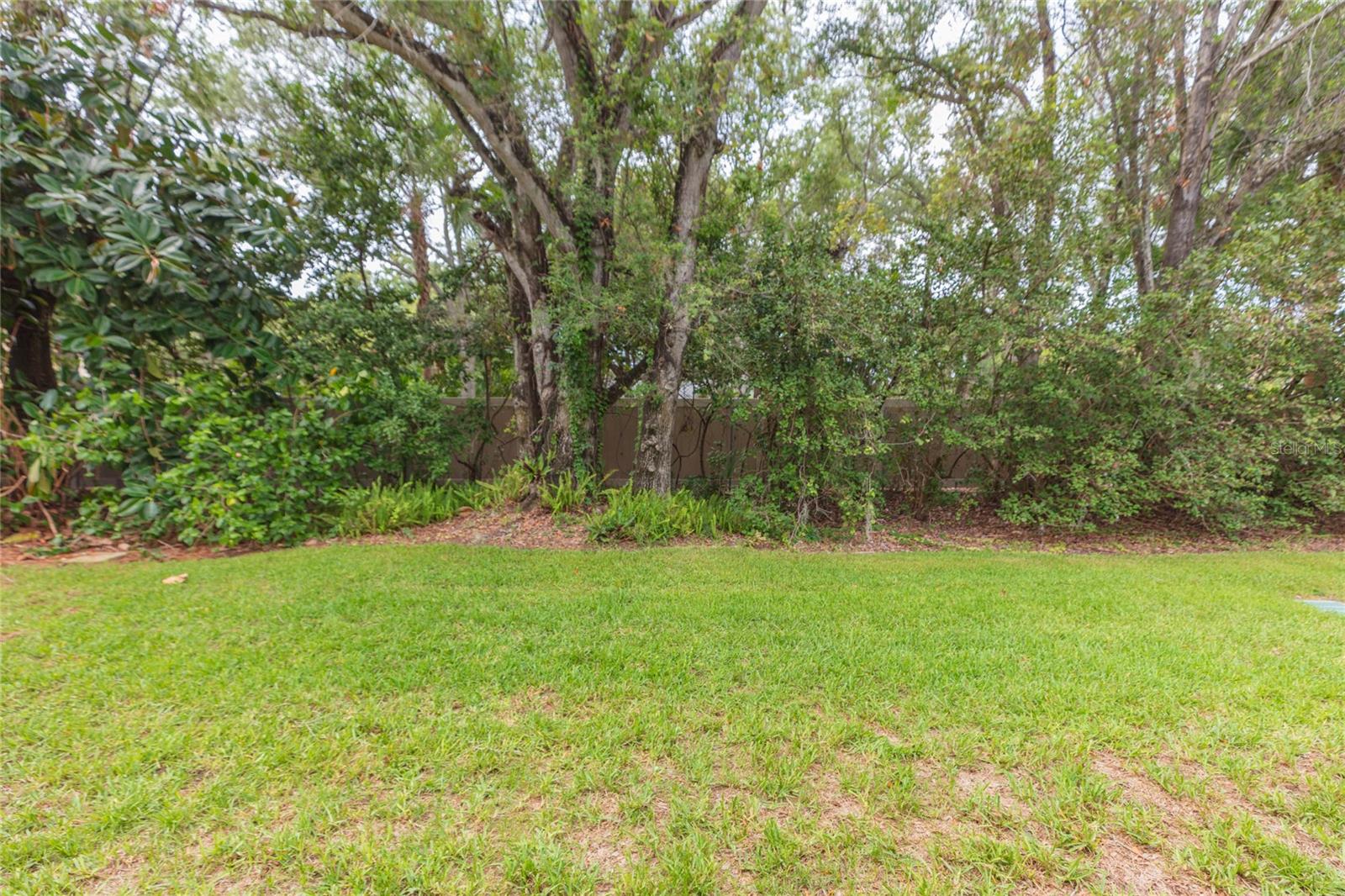 1050 STARKEY RD #104 — photo 35