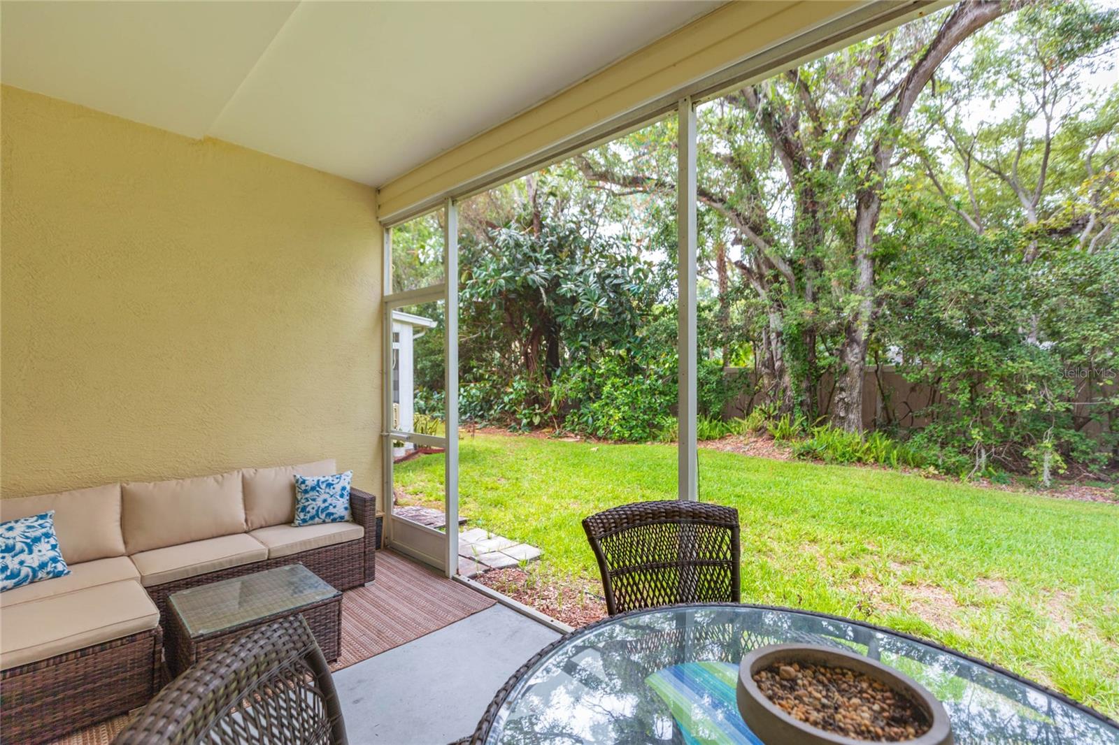 1050 STARKEY RD #104 — photo 32
