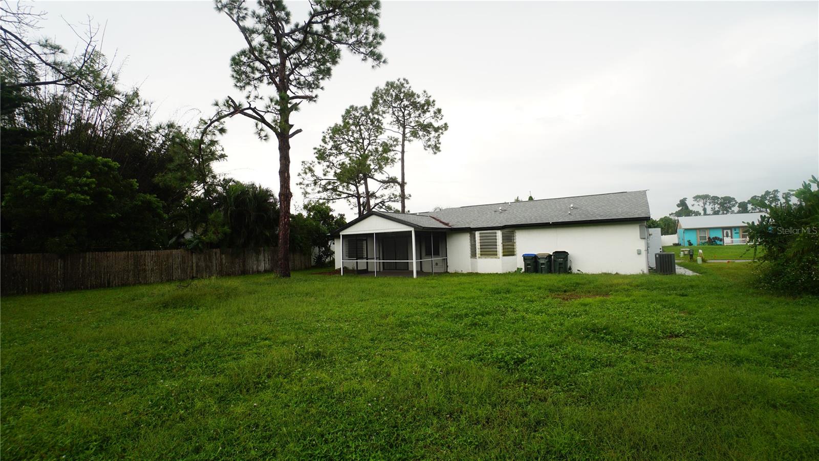4372 ULSTER AVE — photo 3
