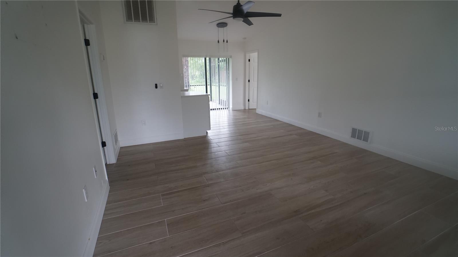 4372 ULSTER AVE — photo 5