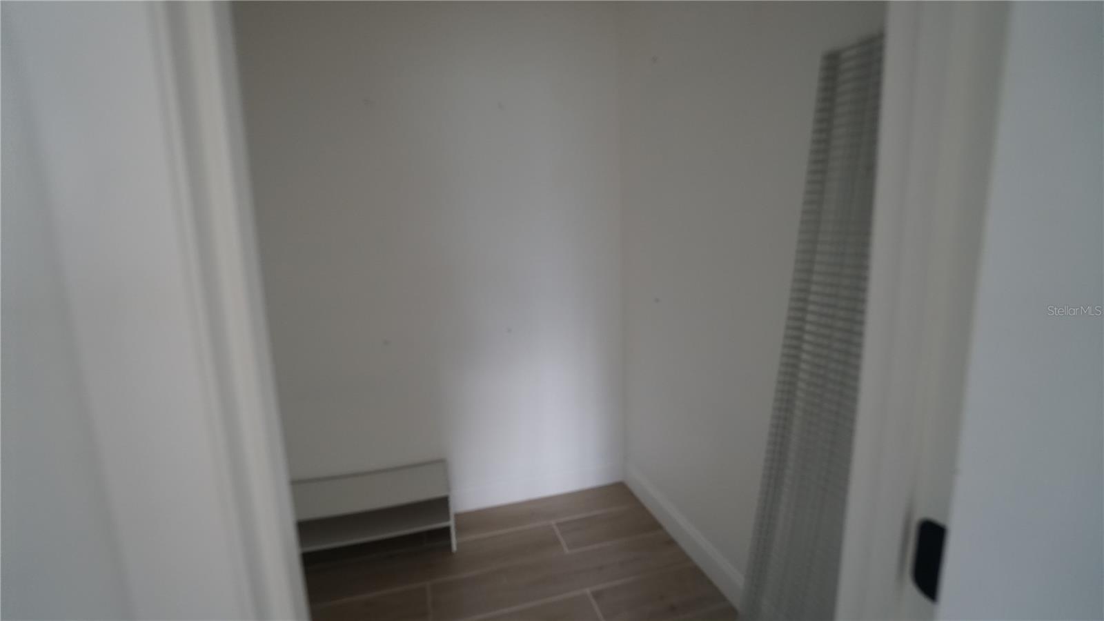 4372 ULSTER AVE — photo 10