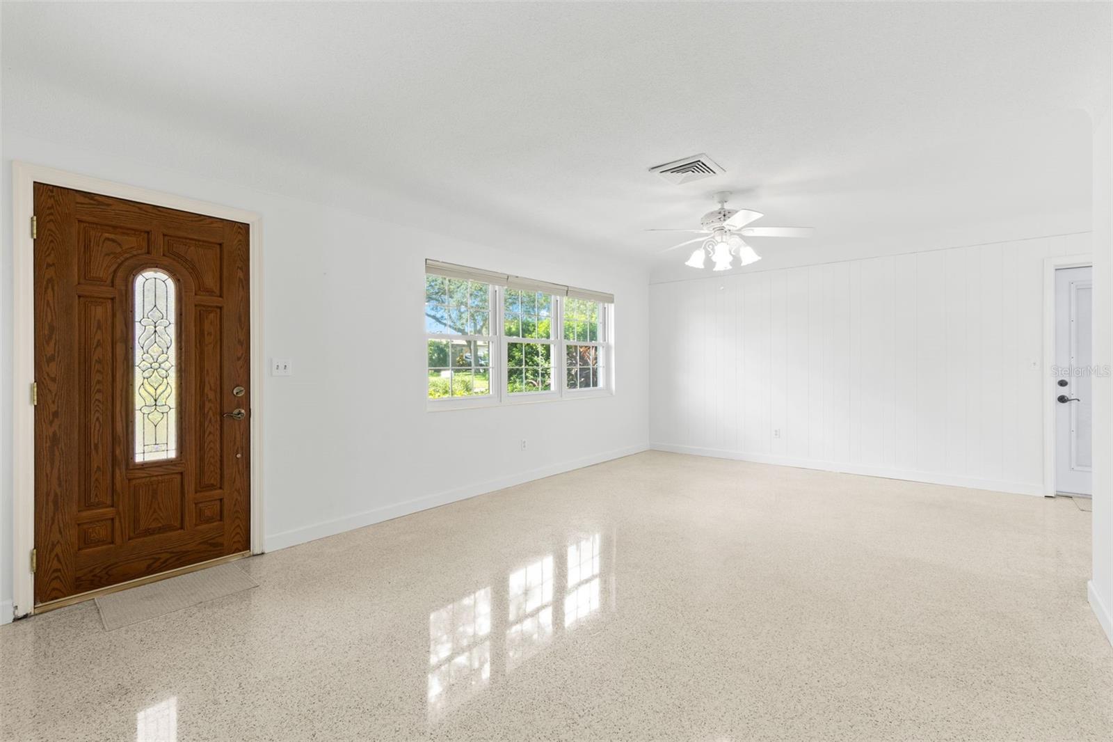 1653 S EVERGREEN AVE — photo 4