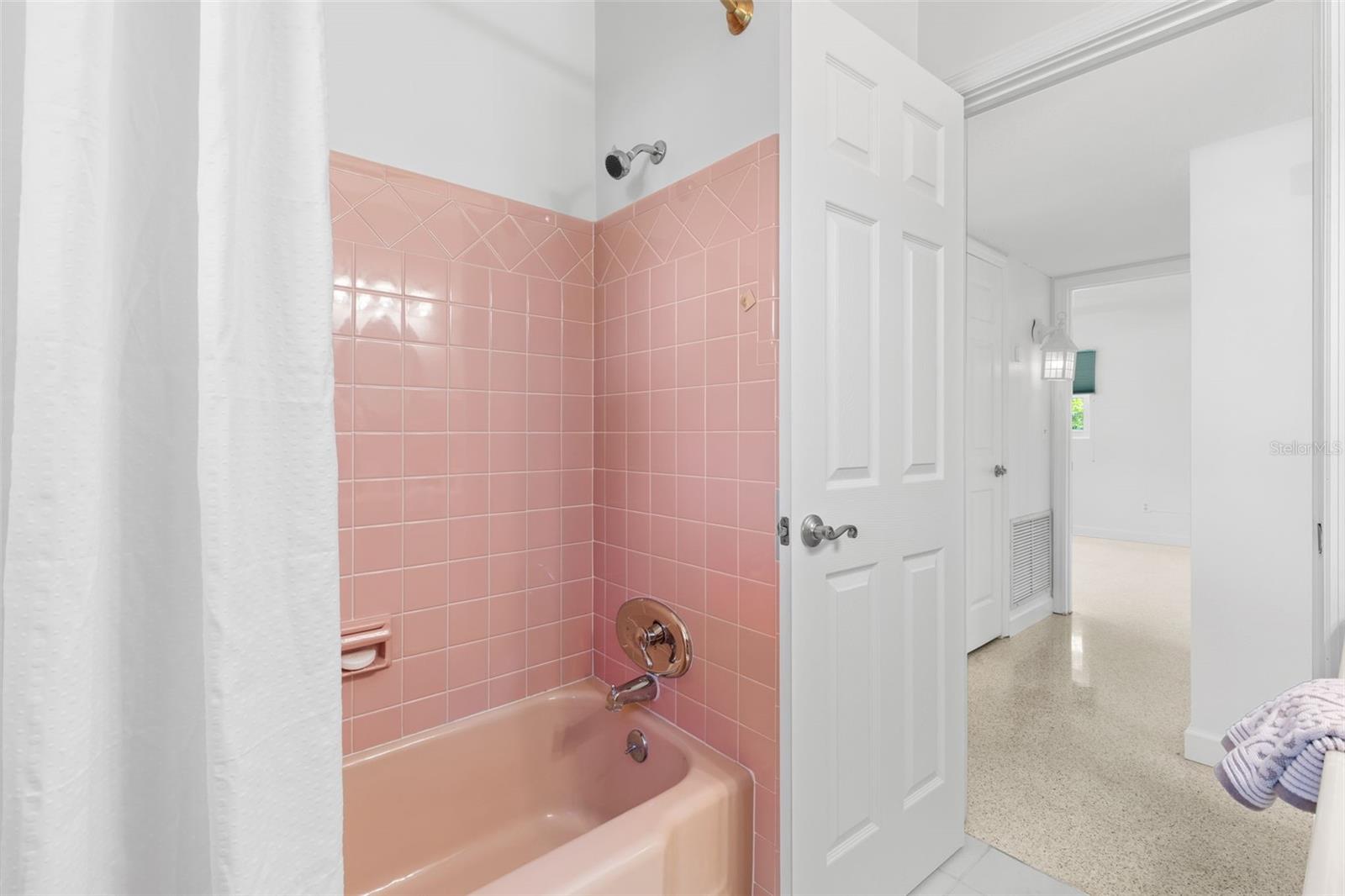 1653 S EVERGREEN AVE — photo 27
